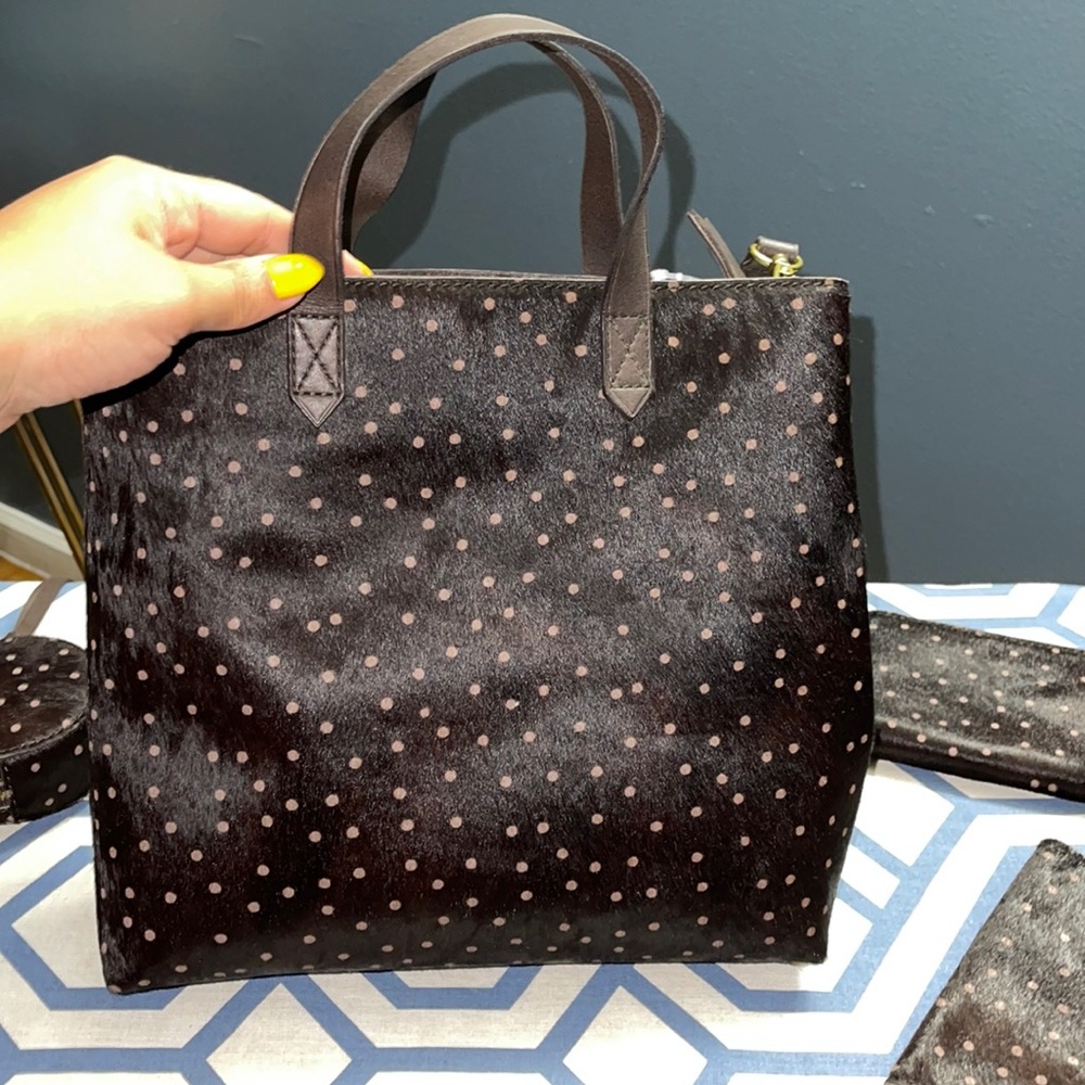 Transport crossbody